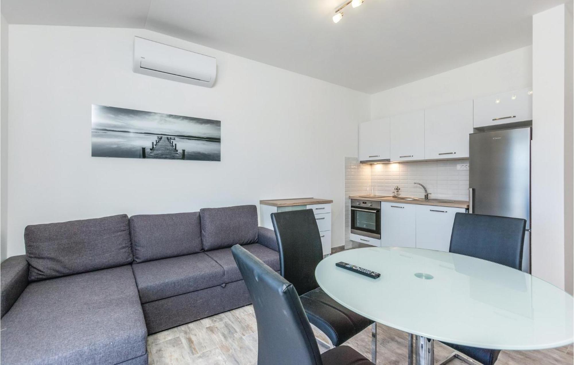 Pet Friendly Apartment In Split With Wifi Exterior photo